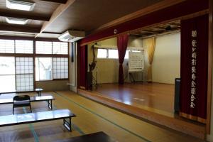 集会室の舞台