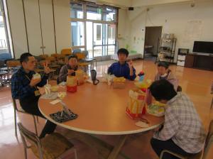 昼食会(2)